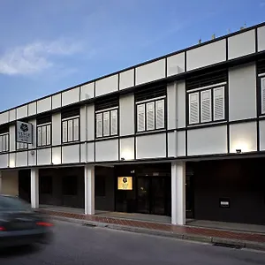 八方百合酒店 酒店 新加坡