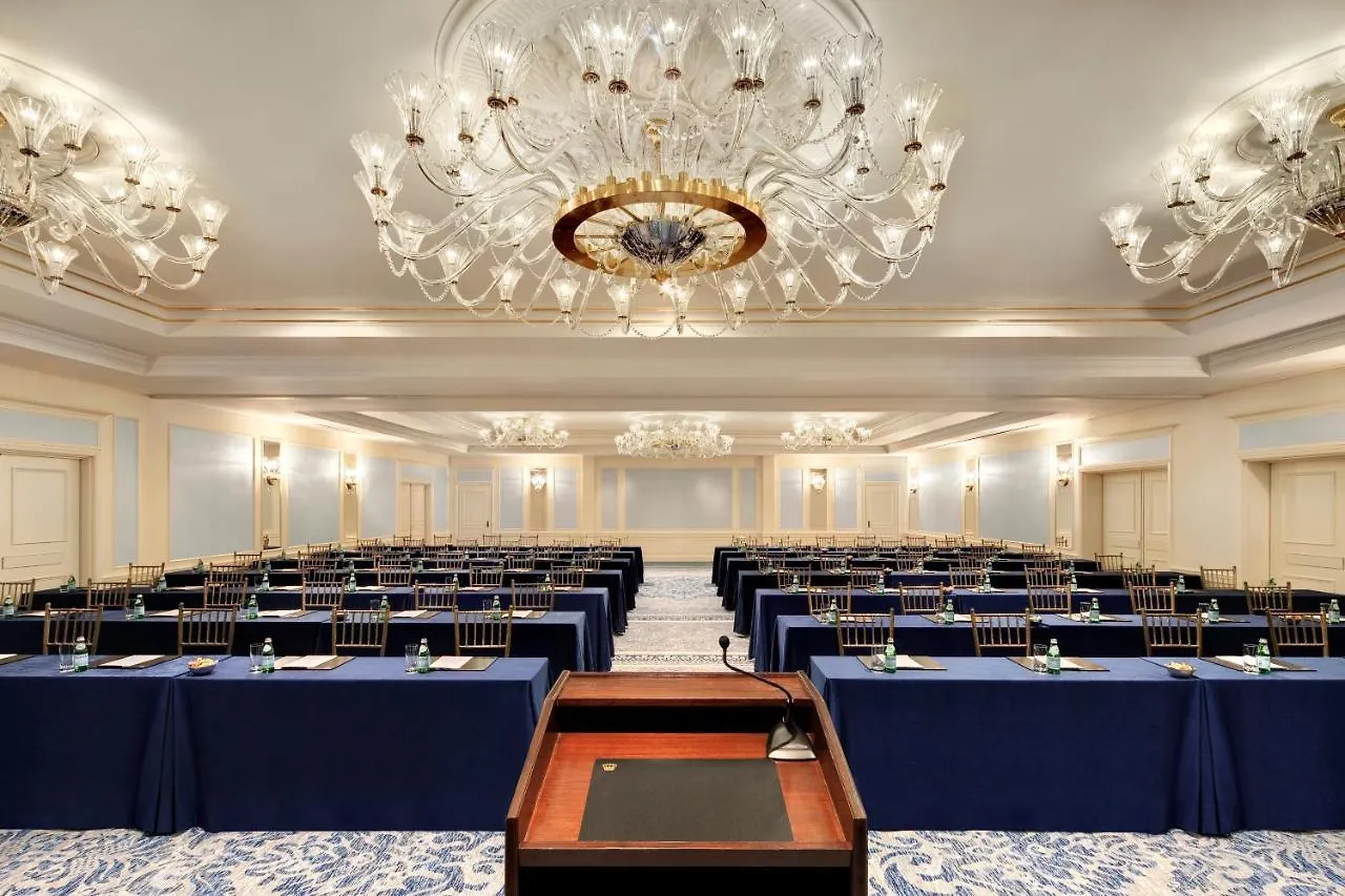 ***** Hotel Lotte New York Palace United States
